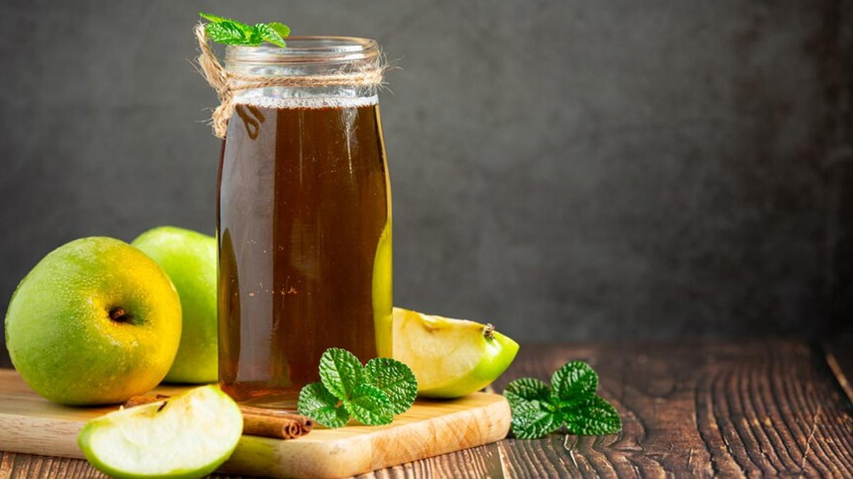 Health Benefits of Kombucha: Know How To Brew This Probiotic Black Tea at Home